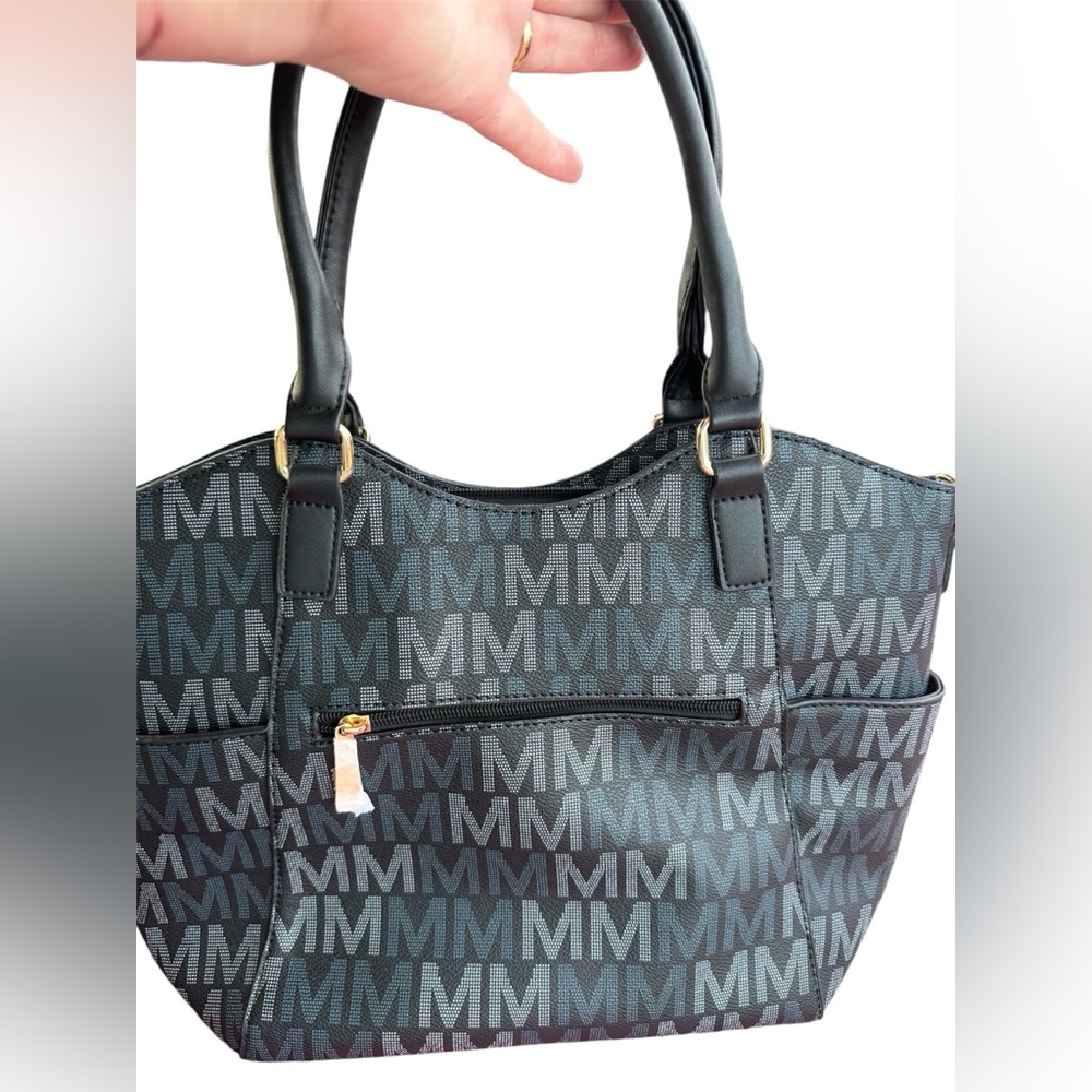 PRICE CUT! Fashion ‘look a like’ bag. Brand New; Actually, a Very nice bag!